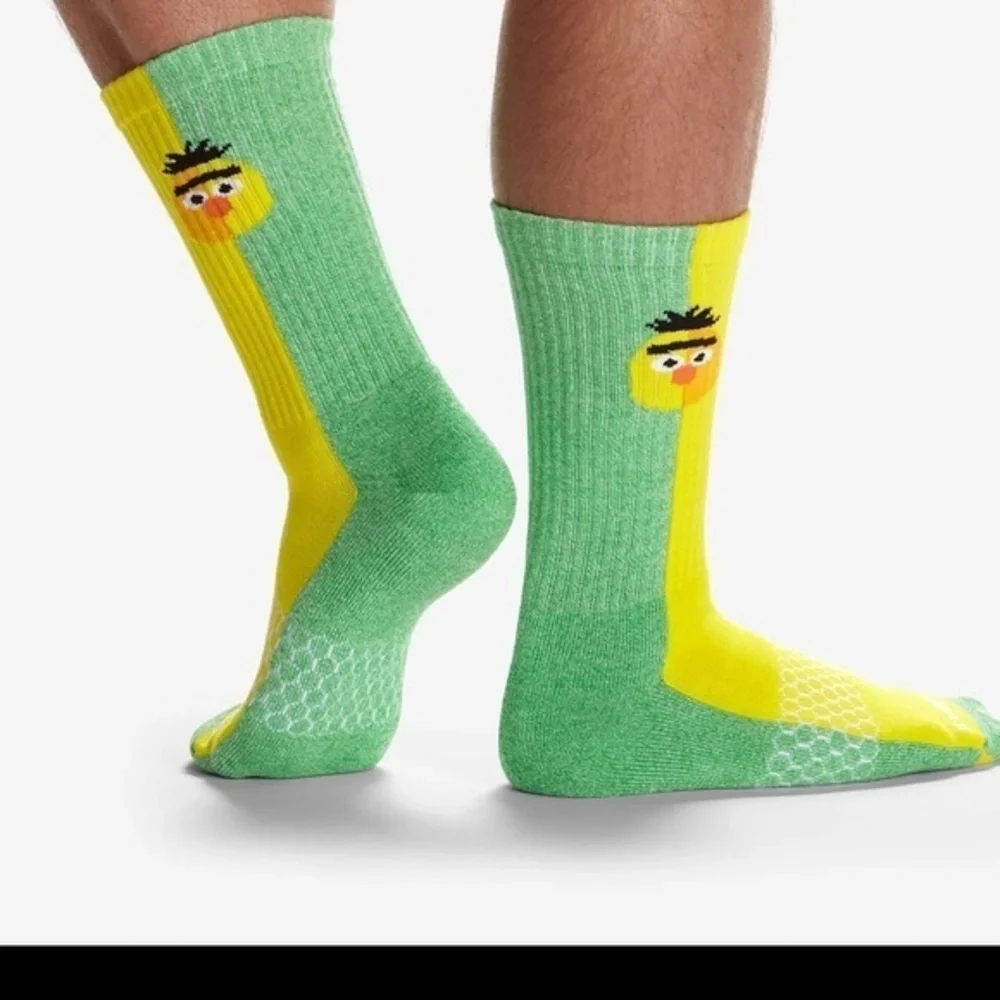 Bombas Sesame Street green and yellow  Colorful Character Socks youth